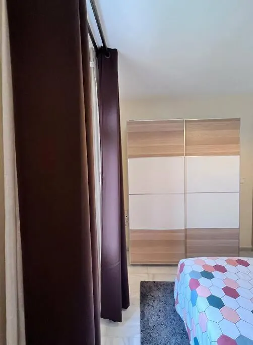 Apartamento Luxury Town House With Private Garden In Duquesa San Luis de Sabinillas España