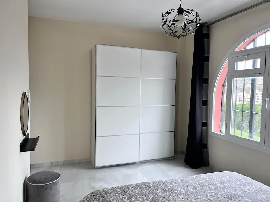Apartamento Luxury Town House With Private Garden In Duquesa San Luis de Sabinillas 0*,