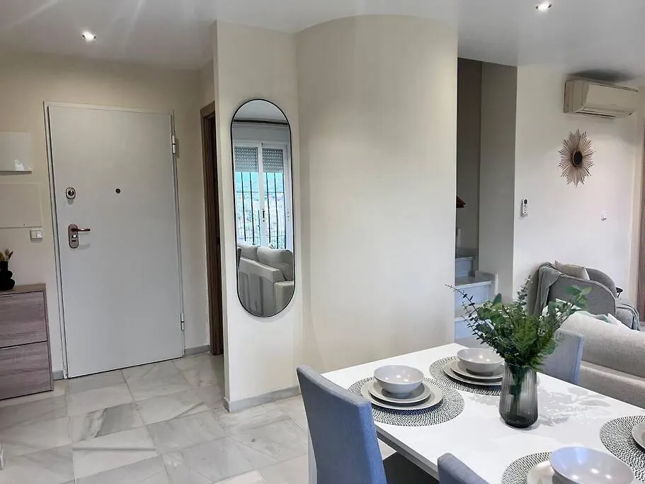 Apartamento Luxury Town House With Private Garden In Duquesa San Luis de Sabinillas 0*,