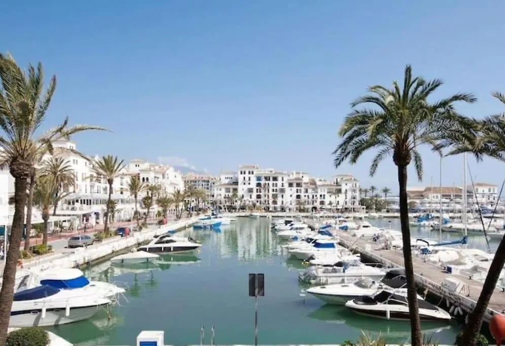 Apartamento Luxury Town House With Private Garden In Duquesa San Luis de Sabinillas España